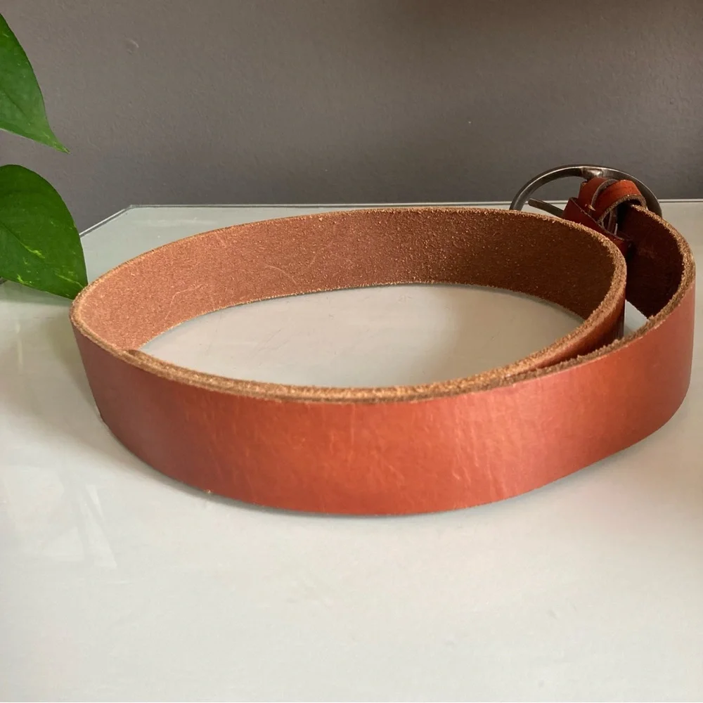 Lucky Brand. Brown Leather Belt with Silver Buckle - Picture 2 of 4